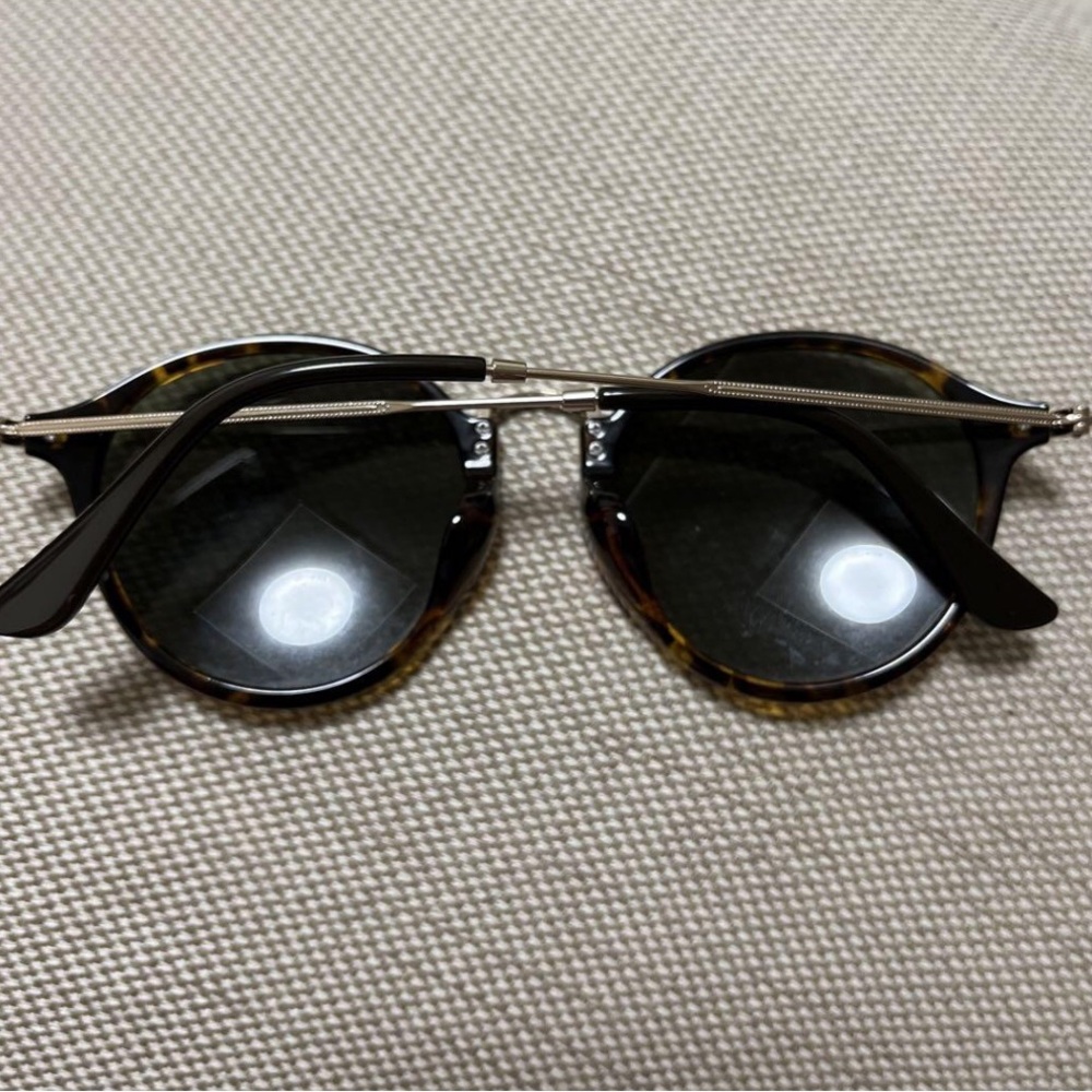 Round Tortoise Shell Sunglasses - image 2